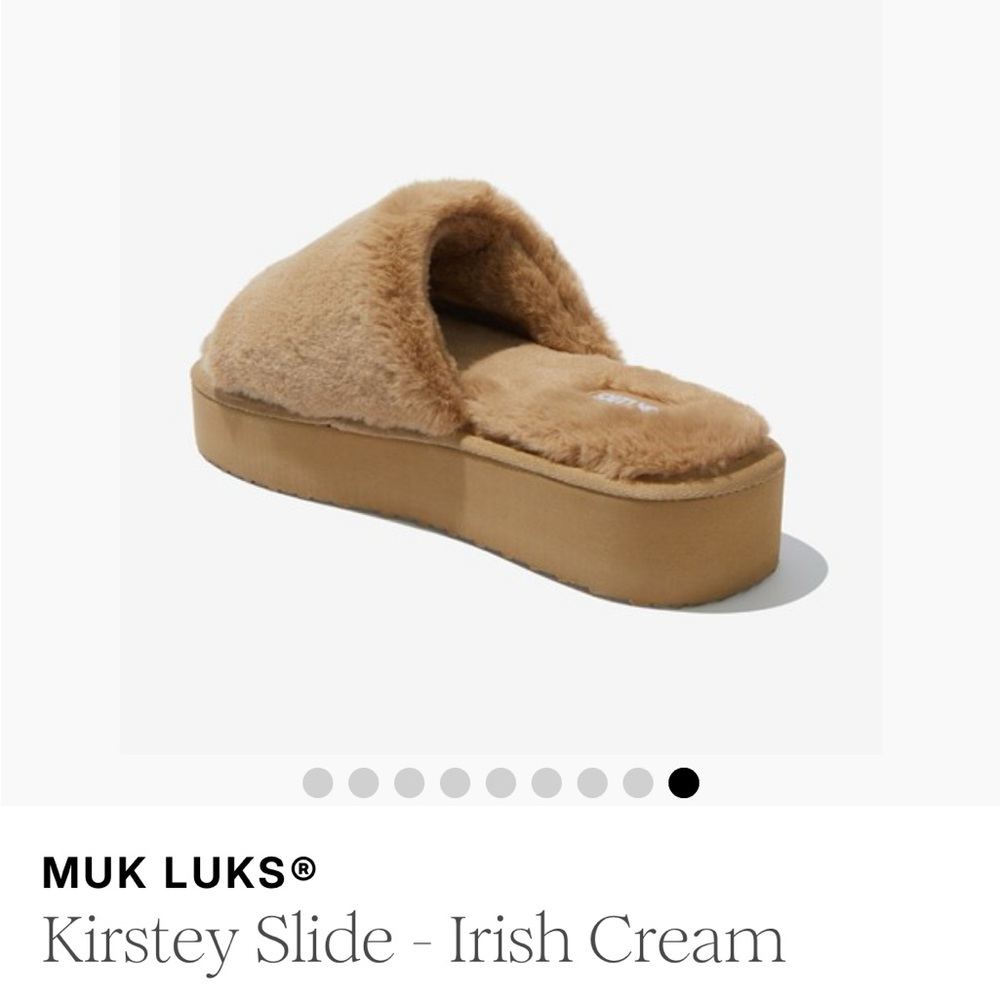 Muk Luks Cozy Tan Slides - Picture 11 of 11